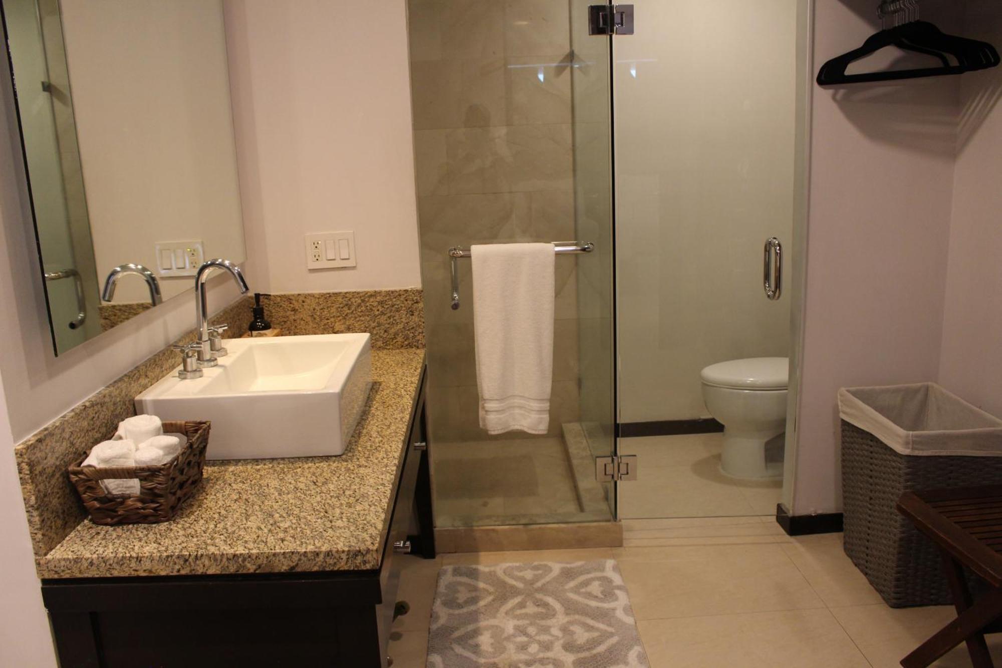 Peninsula Vallarta , Departamentos Piso 8 Y 10 Hacia El Mar Puerto Vallarta Kültér fotó
